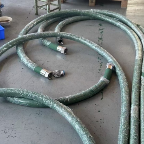 EF555  不导电(无碳)软管 20 Bar (300 psi)