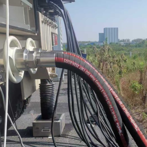 TF964  超柔吸排油管 17 bar - 优于 ISO 1307